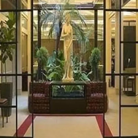 Hotel Dei Borgognoni Rome