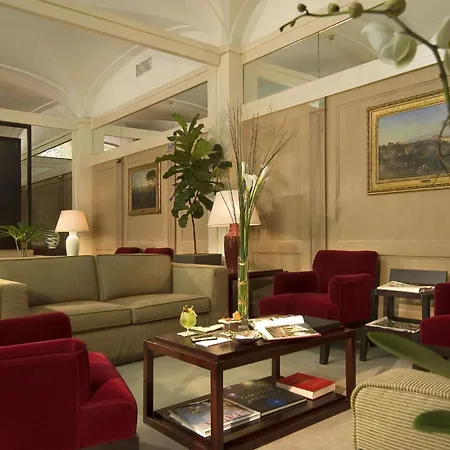 Hotel Dei Borgognoni 4*