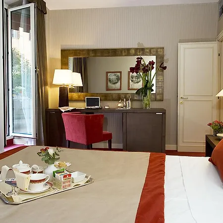 Dei Borgognoni Отель 4*