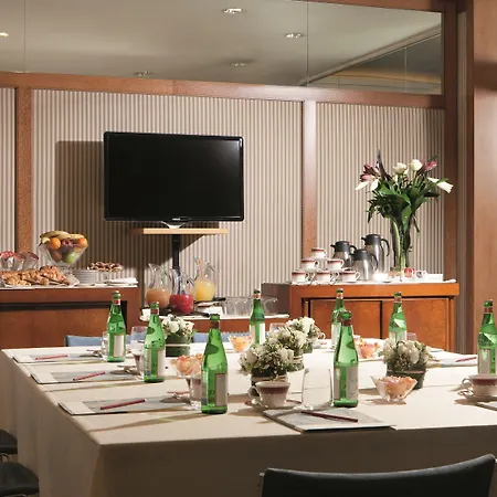 Dei Borgognoni 4* Rome