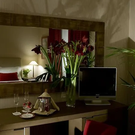 Hotel Dei Borgognoni Rome