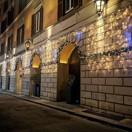 Hotel Dei Borgognoni 4*