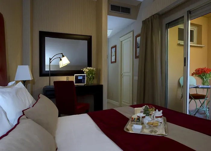 Dei Borgognoni 4* Roma