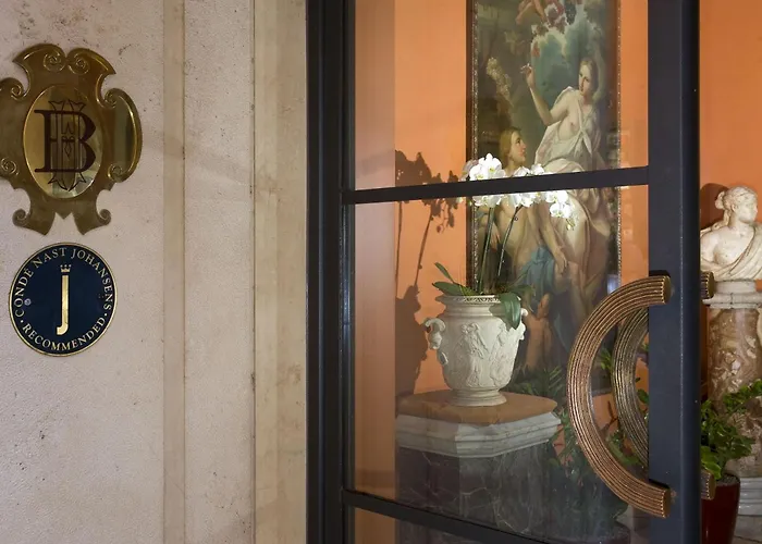 Hotel Dei Borgognoni 4*