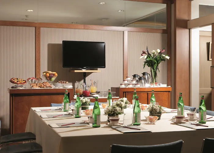 Dei Borgognoni 4* Ρώμη