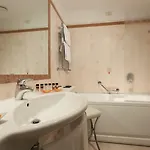 داي بورغونيوني فندق روما