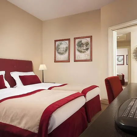 Hotel Dei Borgognoni 4*